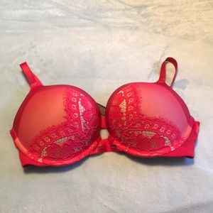 Victoria Secret Bombshell Plunge Bra